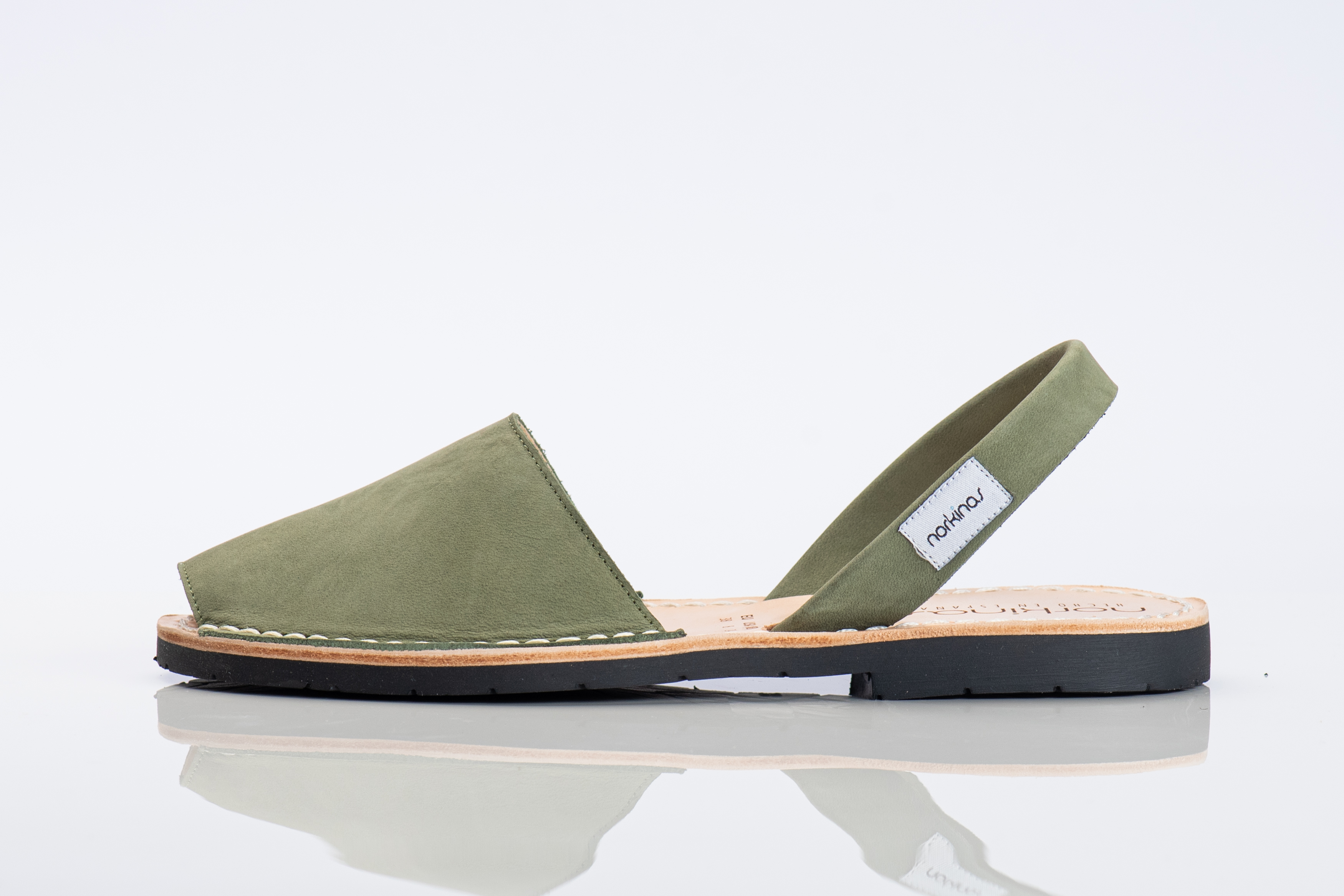 Nobuck Kaki